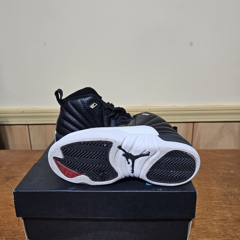 Sneakers - Picture 3 of 3